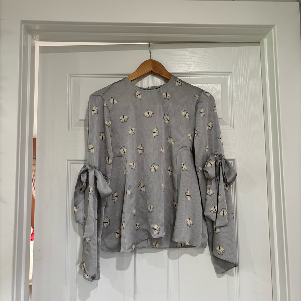 Topshop Gray Blouse with Bow Sleeves